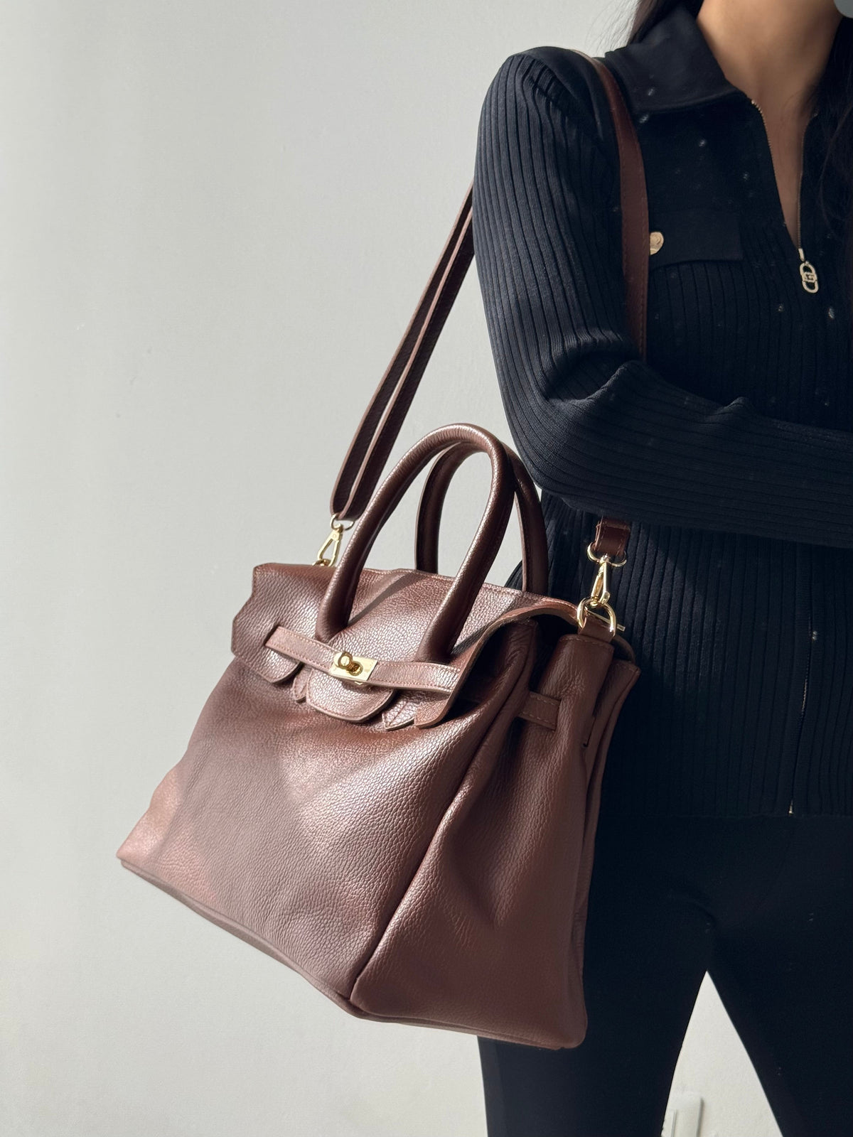 Borsa con chiusura dorata