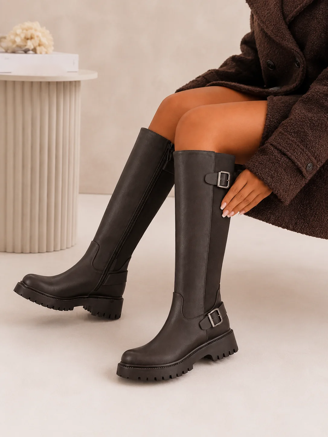 Cristina | Stivali alti con gambale regolabile ed elasticizzato – Marrone