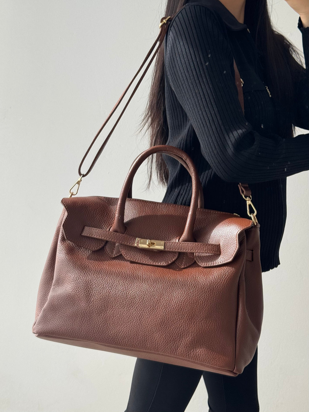 Borsa con chiusura dorata
