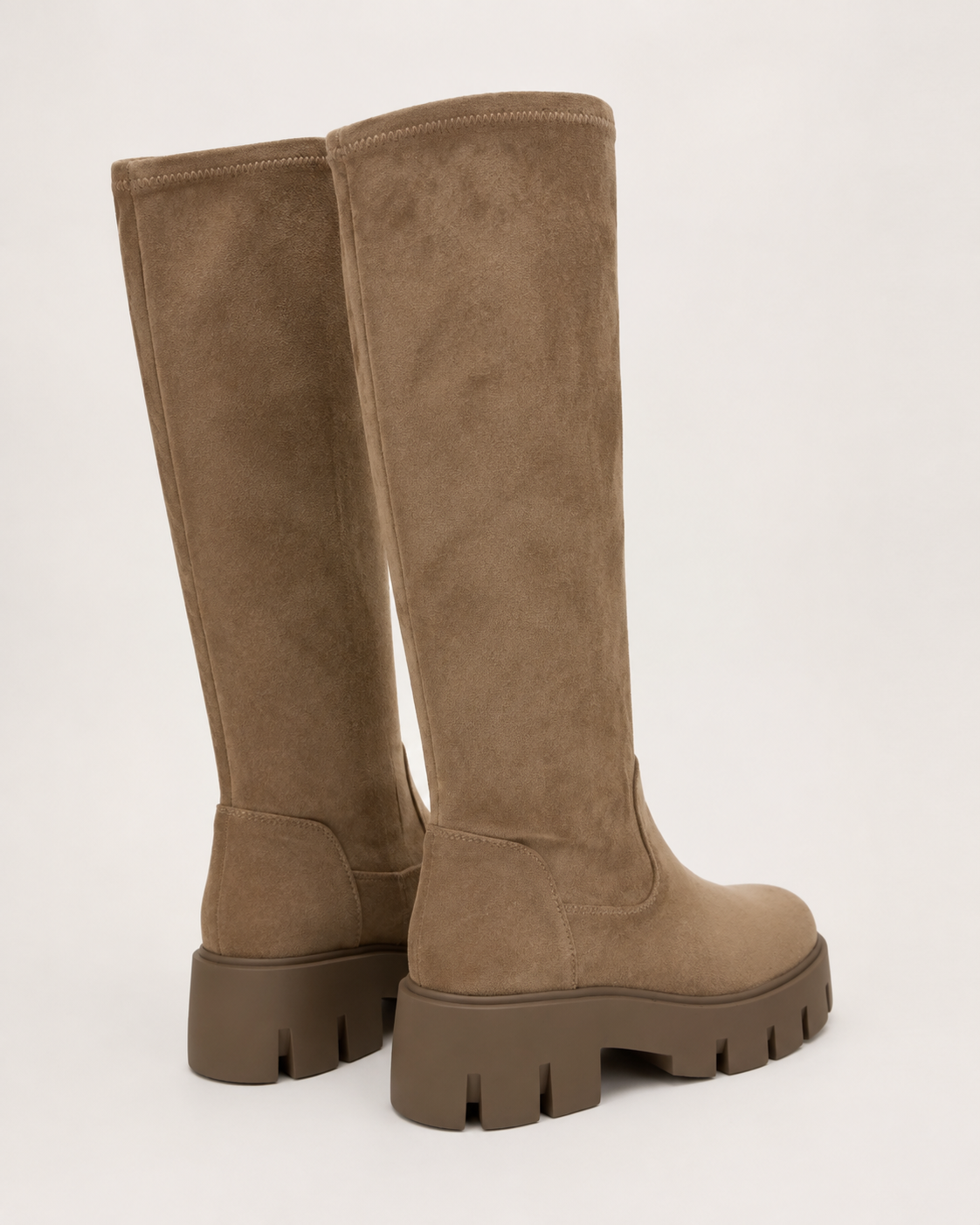 Natalia | Stivali alti elasticizzati con plateau – Tortora