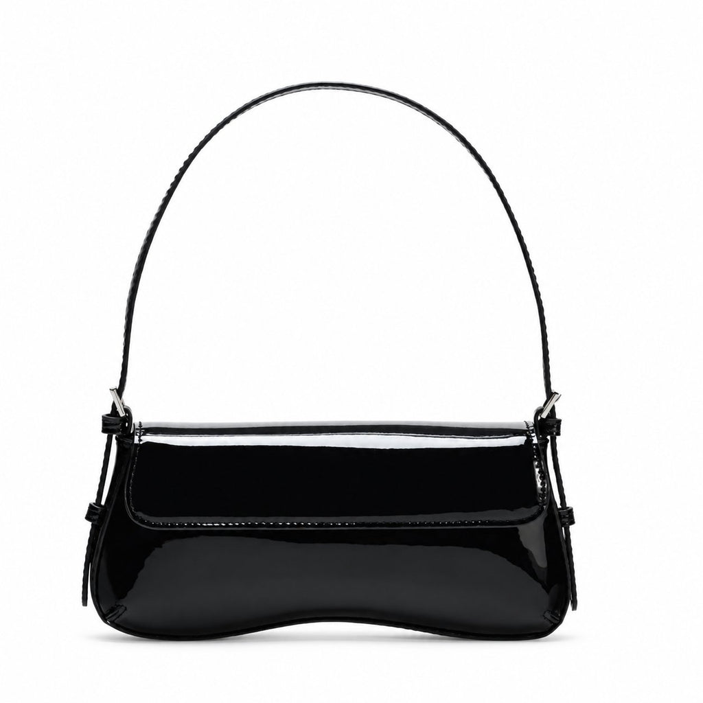 Borsa Studios Nove su sfondo bianco