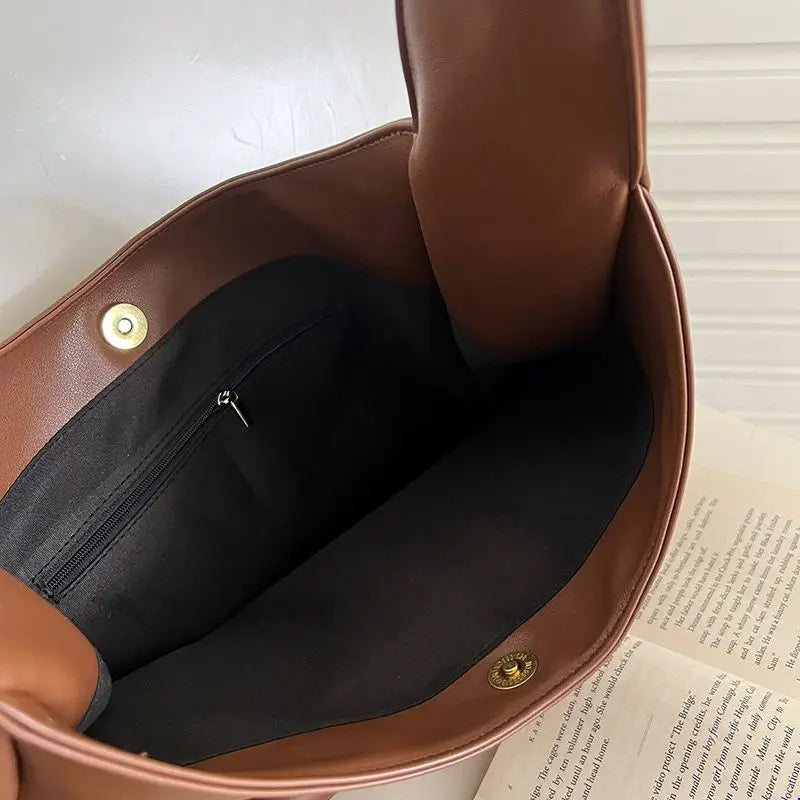Borsa a spalla con tasca frontale